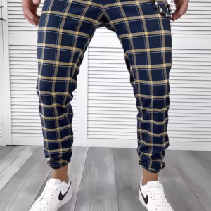 Pantaloni bărbătești casual în carouri – Colectia ZARA
