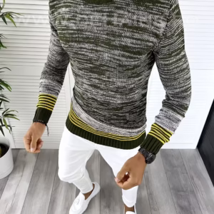 Pulover bărbați gros slim fit kaki T3616 - Eleganță și confort