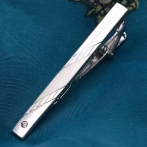 Ac de cravata Argintiu ACR031 – Eleganta si Stil