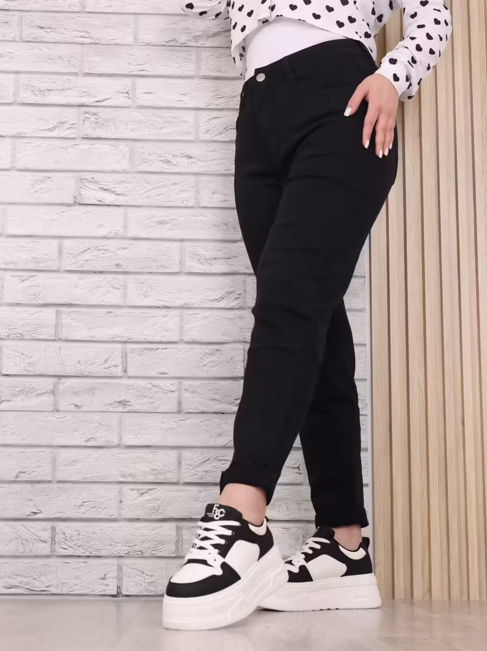 Blugi Dama Boyfriend Negri Lovenia – Confort si Stil