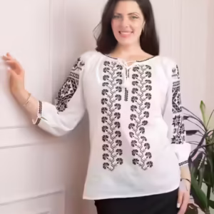 Bluza tip ie alba cu motiv geometric negru Celina 01