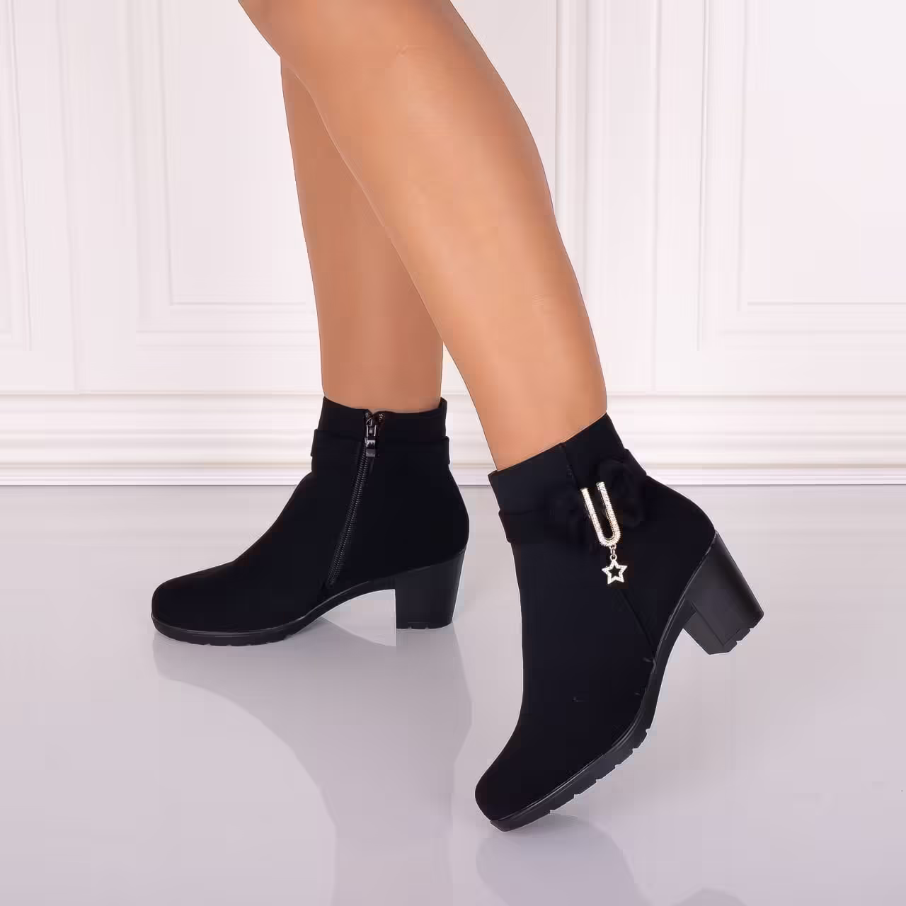 Botine Dama Imblanite cu Toc Negre din Piele Ecologica Intoarsa Jomya – Eleganta si Comfort