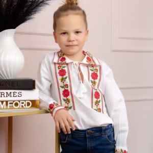 Cămașă tradițională albă pentru băieți cu broderie florală roșie – Casian