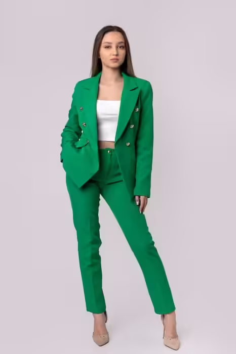 Distribuit de FashionLook