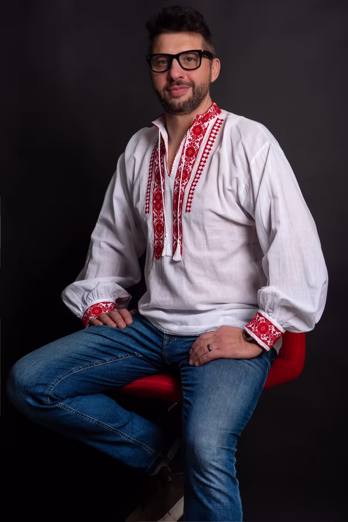 Ie tradițională pentru bărbați Dorian din bumbac cu broderie roșie