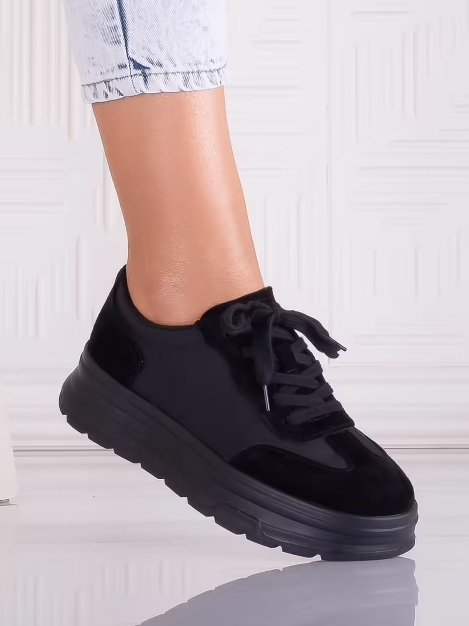 Pantofi Casual Dama Negri din Piele Naturala Intoarsa si Textil – Narella