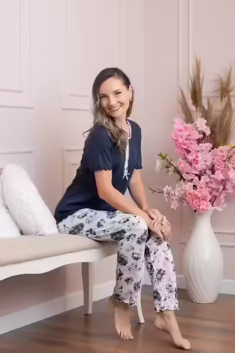 Pijama Dama Mary cu Imprimeu Floral în Nuante de Bleumarin