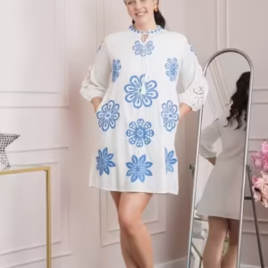 Rochie traditionala alba cu motiv floral albastru Adriela